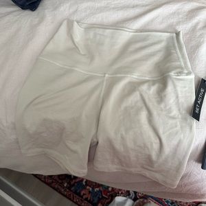 Set active luxform biker shorts nude color size medium, new w tags never worn